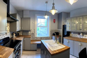 Spacious 4-bed house in the heart of Maidstone